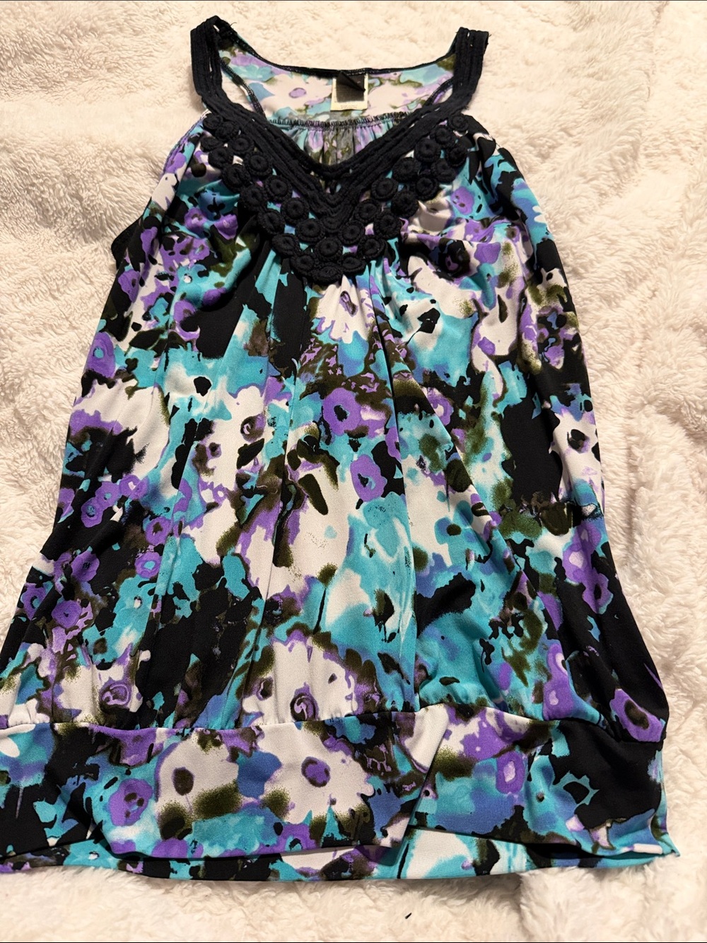 Wrapper Black Crochet Yoke Floral Tank in Teal, Purple & White